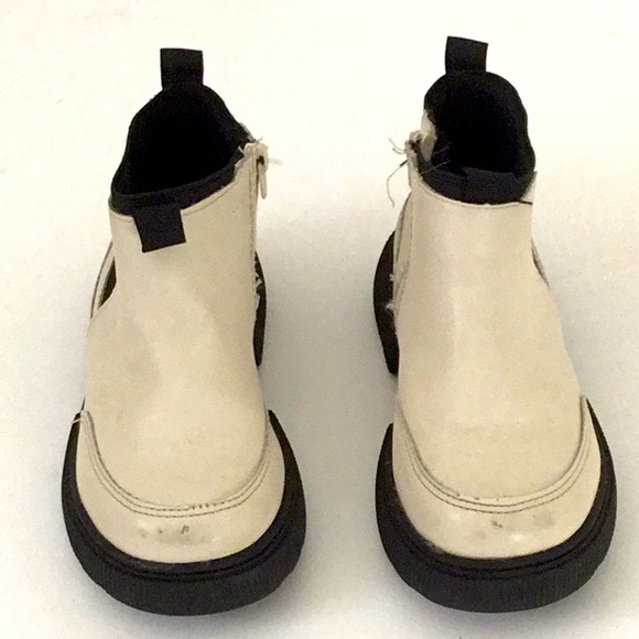 Zara Patent Effect Chelsea Boots, Chunky Heel, Size 26, Girl’s. Zipper, School. - Picture 2 of 8